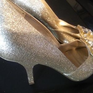 Guess Gold Dusted Pumps